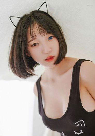 女王撞到正粤语电影在线观看_国语迅雷下载