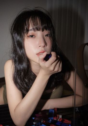 一次性牙签做的椅子_BD韩语高清视频播放