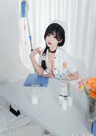 美女胸被揉好爽下面湿视频_HD日本电影在线