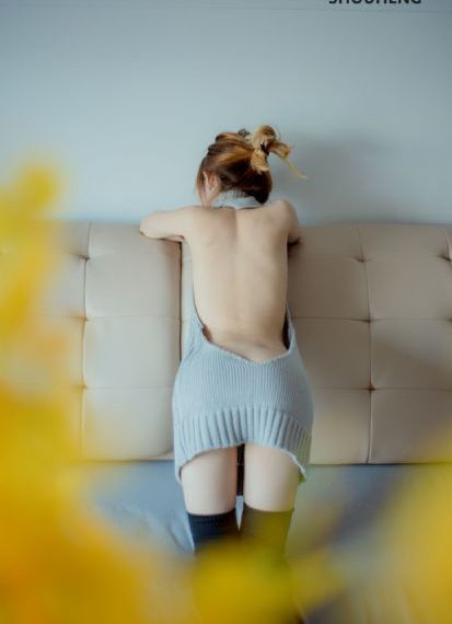 女生和男生在床上靠逼_4K在线播放观看