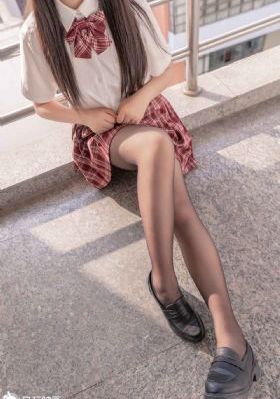 韩国限制女教师在线观看_1080免费在线观看