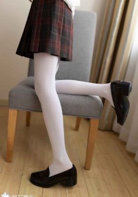 女教师撅着屁股被同学打屁股_国产剧最新电影在线观看