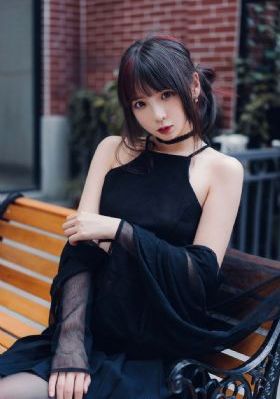 俄罗斯肥妇大屁股撒尿_720在线观看视频