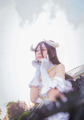 日韩美女吹潮图片_超清免费高清观看