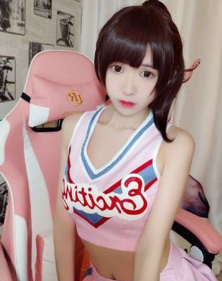 美女脱了胸给男生摸视频_BD国语完整在线观看